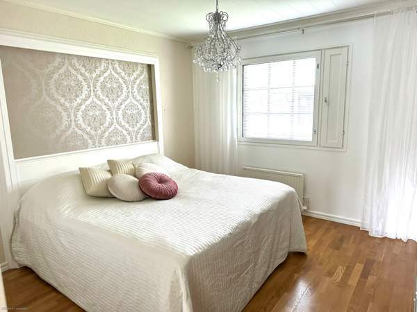 4h+keittiö+wc+kylpyhuone/sauna+vaatehuone  Эспоо - изображение 9