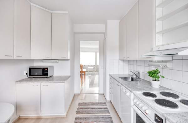 2h, k, kph, vh, parveke  Helsinki – foto 5