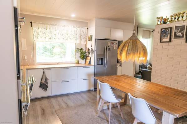 4h + k + kph + s + 2 x wc + khh + var + työhuone  Polvijärvi – foto 2