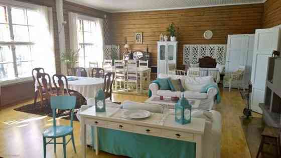 8h + 3x keittiö, 3x WC, kylpyhuone, sauna  Laksiainen