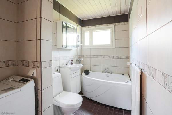 3 mh, oh, keittiö, kylpyhuone + Wc, saunaosasto, a  Hyllykallio – foto 5