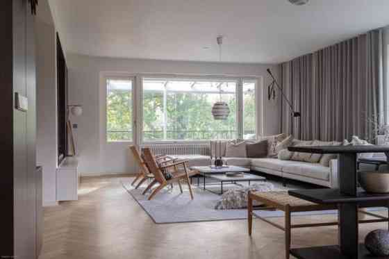 7h + k + 2kph + s + erill.wc + vh + lasitettu parv  Helsinki