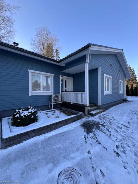 4h, k, khh, ph, s, vh, 2 x wc, varasto, + ak  Jaervenpaeae - photo 1