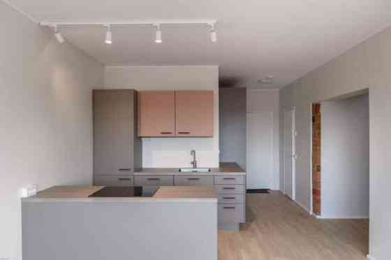 3h + k + 2kph + s + kamina + kattoterassi  Джанкой