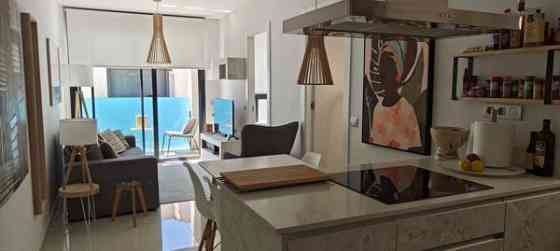 2mh + oh +avokeittö + wc/suihku + kattoterassi + p  Torrevieja