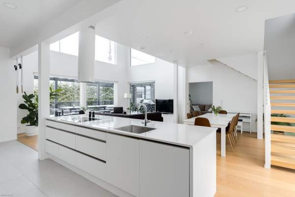 5h + avok + khh + s + p + lämmin varasto  Espoo - valokuva 1