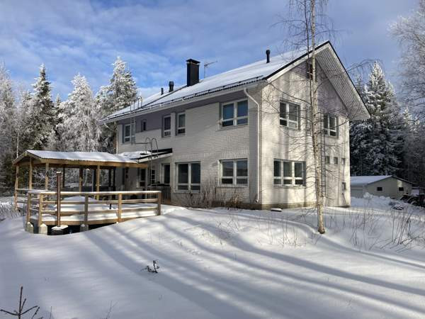 4 mh + th + oh + k + rt + khh + 2 wc + ph + s + kh  Jyvaeskylae – foto 3