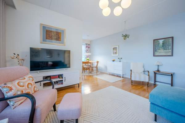 3h + avok + s + piha  Helsinki - valokuva 3