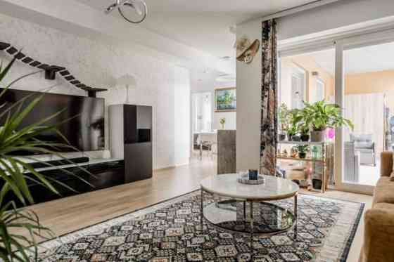 3h+kt+kph+lasitettu parveke  Helsinki