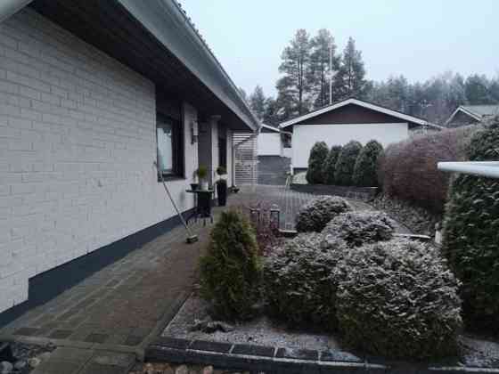 5h + k + sauna +  kylpyhuone + kodinhoitohuone +2  Oulu