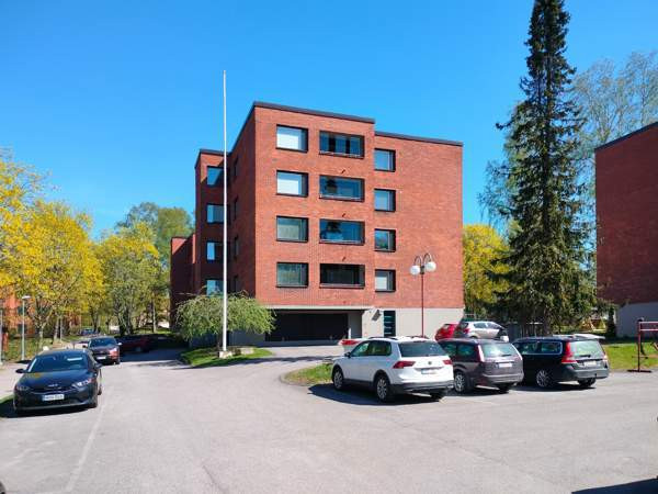 3h + k + kph+ wc + p  Helsinki - valokuva 3