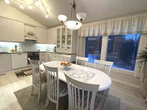 4h, k, rt, s,kph/khh, erillinen wc, lämmönjakohuon  Kuopio