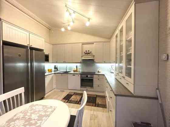 4h, k, rt, s,kph/khh, erillinen wc, lämmönjakohuon  Kuopio