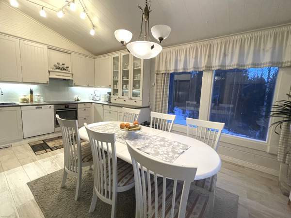 4h, k, rt, s,kph/khh, erillinen wc, lämmönjakohuon  Kuopio - photo 5