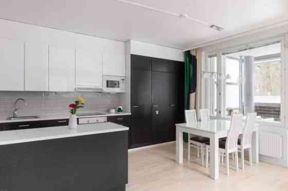 3h+kt+s+iso piha+autohallipaikka  Helsinki