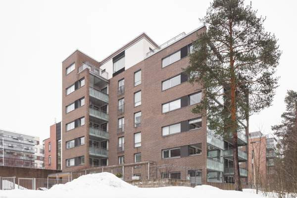 3h+kt+s+iso piha+autohallipaikka  Helsinki - valokuva 8