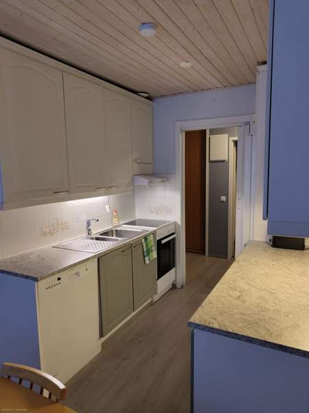 3h + k + s + kph + wc + vaatehuone  + ulkovarasto  Varkaus - valokuva 6