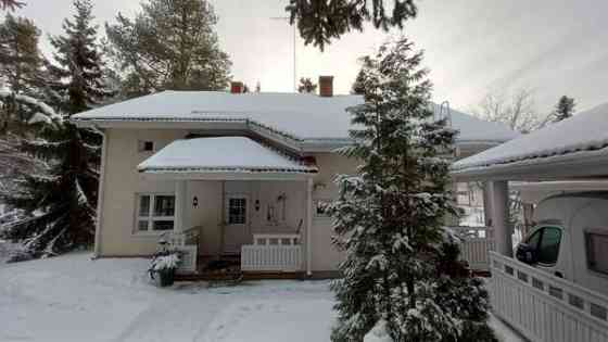 et + oh + aula +k + 4 mh + khh + ph + s + 2 wc  Oulu