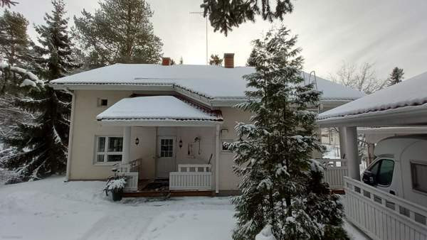 et + oh + aula +k + 4 mh + khh + ph + s + 2 wc  Oulu - valokuva 1