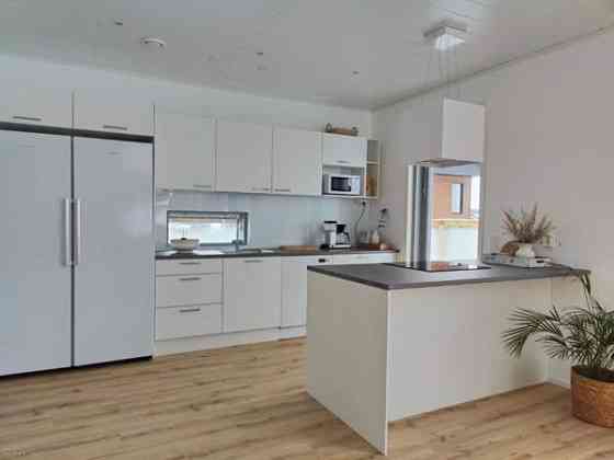 5h + k + 2 ph + wc + s + khh + autok + varasto  Tuusula