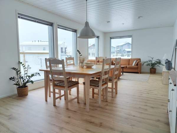 5h + k + 2 ph + wc + s + khh + autok + varasto  Tuusula – foto 8