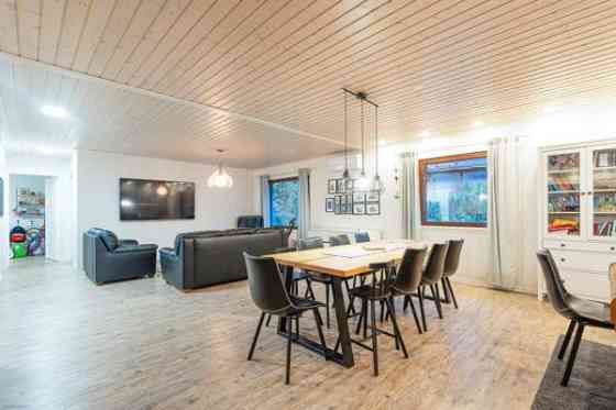 Omakotitalo + erillinen isoautotalli + talvilämmin  Pöytyä