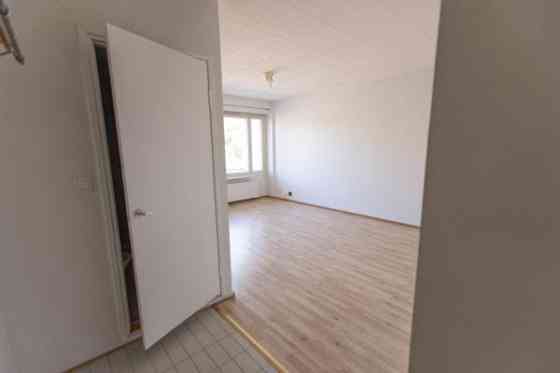 1h +kk+kph+ lasitettuparveke  Helsinki