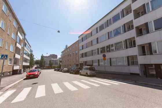 1h +kk+kph+ lasitettuparveke  Helsinki