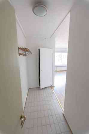 1h +kk+kph+ lasitettuparveke  Helsinki