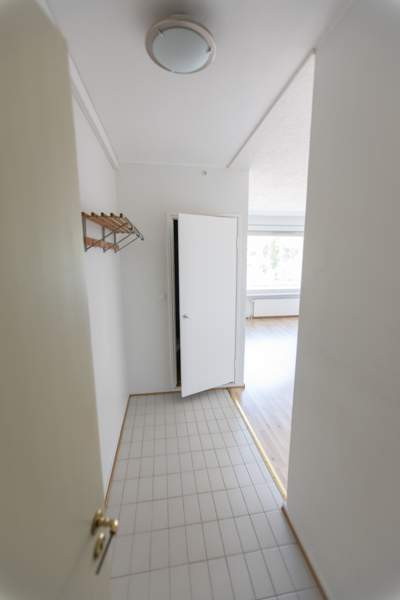 1h +kk+kph+ lasitettuparveke  Helsinki – foto 3