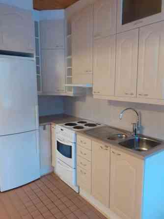 4 h + avok + kk + 2 kph + 2 parveketta  Kokkola