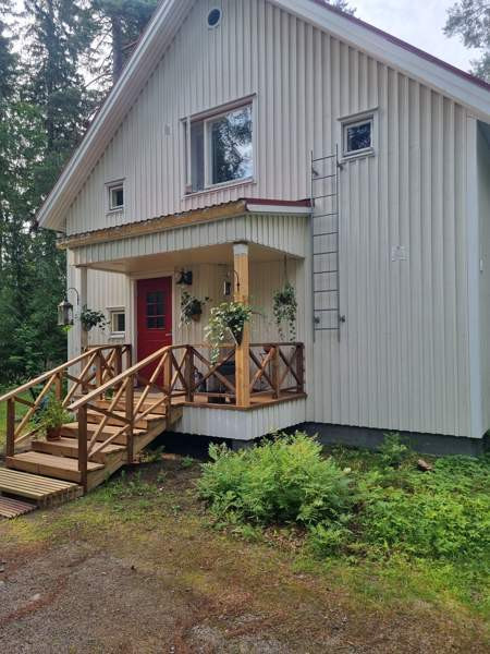 2h + k +  kh + vh + alakerta  Luga - valokuva 2