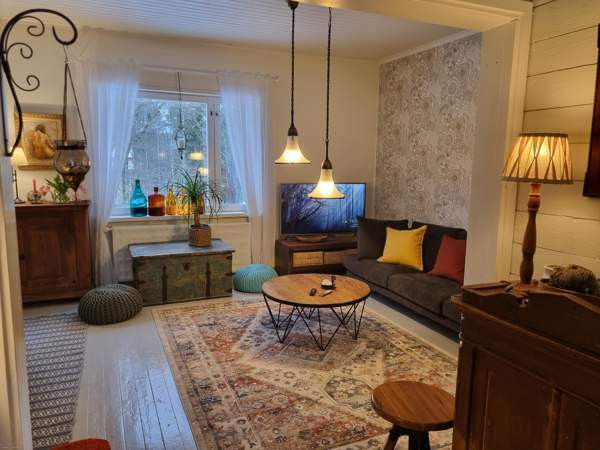 2h + k +  kh + vh + alakerta  Luga - valokuva 8