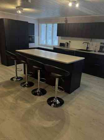 3h + avok + s + 2kph + kh + 2wc + oh + aula  Kurikka