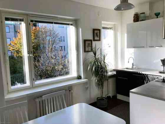 1h+k+kph (yj.mukaan 2h+kk+kph)  Helsinki