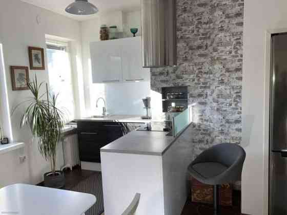 1h+k+kph (yj.mukaan 2h+kk+kph)  Helsinki