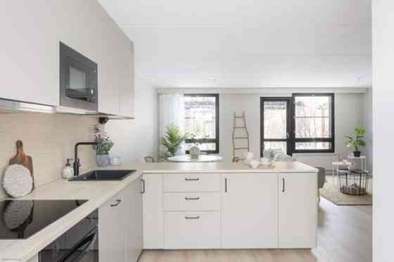 4h + avok + kph + s + wc + vh + piha  Helsinki