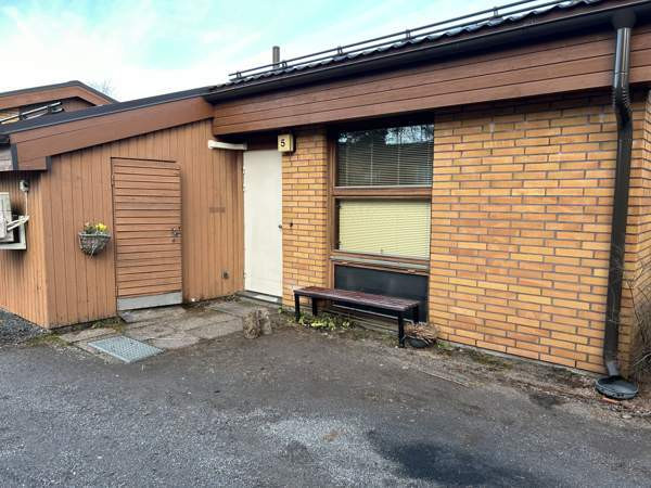 2h + k + s  Pöytyä - valokuva 1