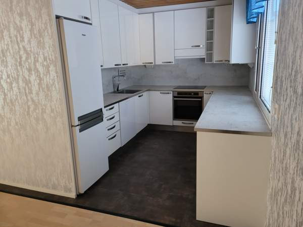 3h, k, työhuone/khh, kph, s, wc, vh, at, var.  Glebychevo - valokuva 2