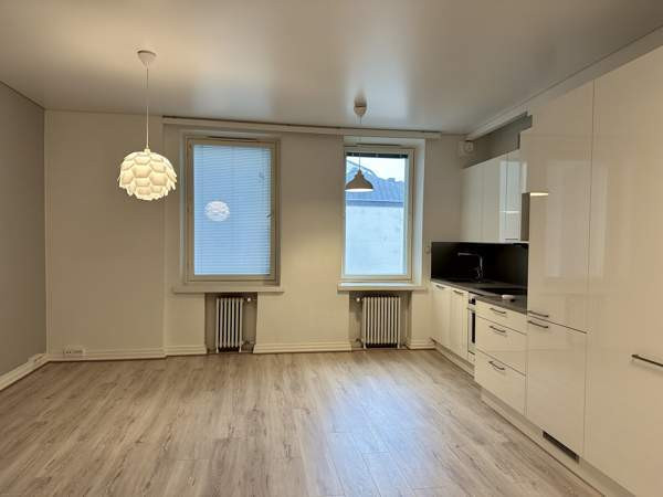 1h + avok  Helsinki - valokuva 1