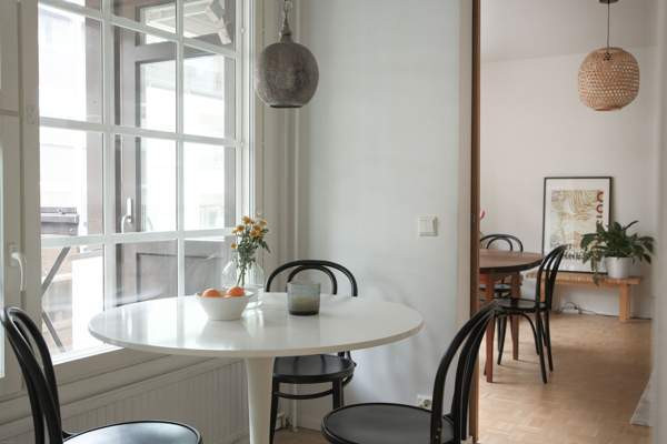 2h + k + kph + lasitettu parveke  Helsinki - valokuva 1