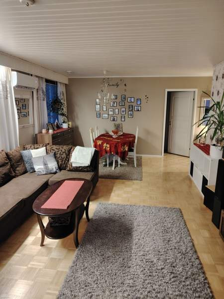 Oh, k, 2mh,th,khh,ph,s,wc. autotalli+lämmin varast  Hamina - valokuva 8