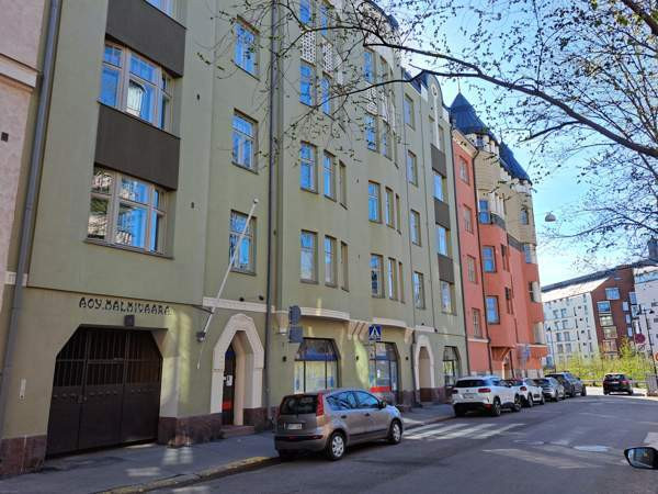 1h + k+kph+wc+parvi  Helsinki – foto 1