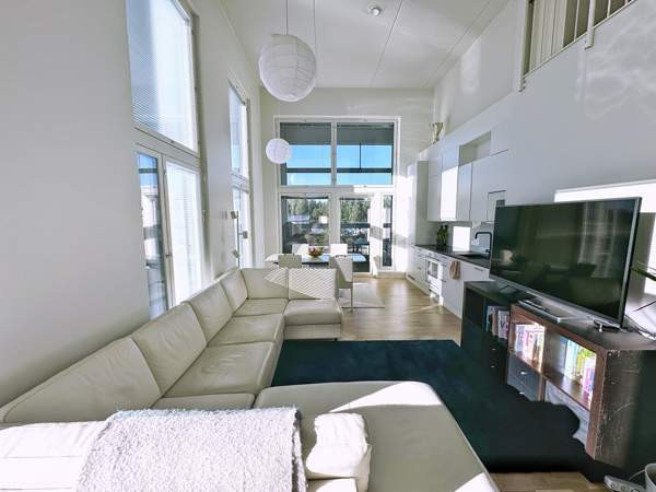 3-4h (parvi) + avok + s + 2x parveke  Espoo - valokuva 1