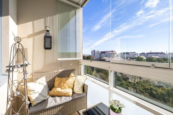 1h + kk + kph, lasitettu parveke  Тампере - изображение 8