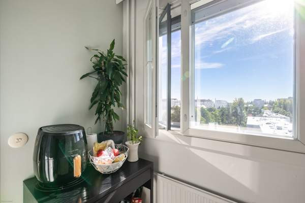 1h + kk + kph, lasitettu parveke  Тампере - изображение 6