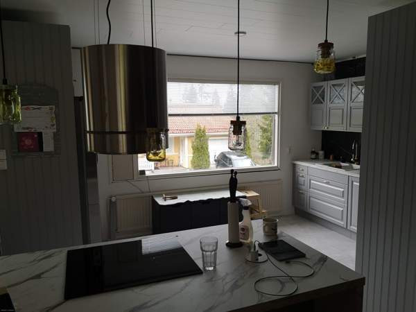 7mh, 2keittiö, 2olohuone, 2pesuhuone, sauna  Jyväskylä - valokuva 2