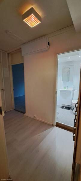 2h + kk + kph + vh + lasitettu parveke  Vantaa - valokuva 2