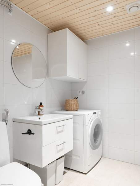 3h + avok + oh + s + autotalli + iso piha + maakel  Vantaa - valokuva 7