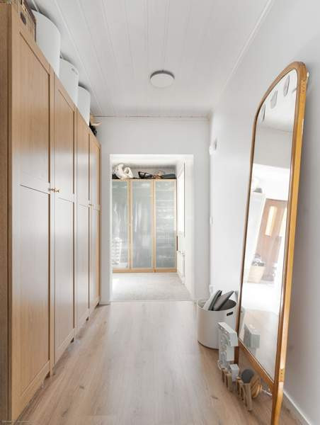 3h + avok + oh + s + autotalli + iso piha + maakel  Vantaa - valokuva 3